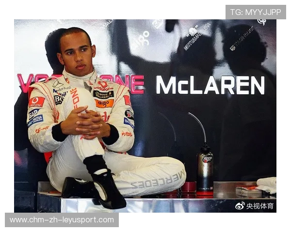 汉密尔顿末段硬胎强势追击完成超越